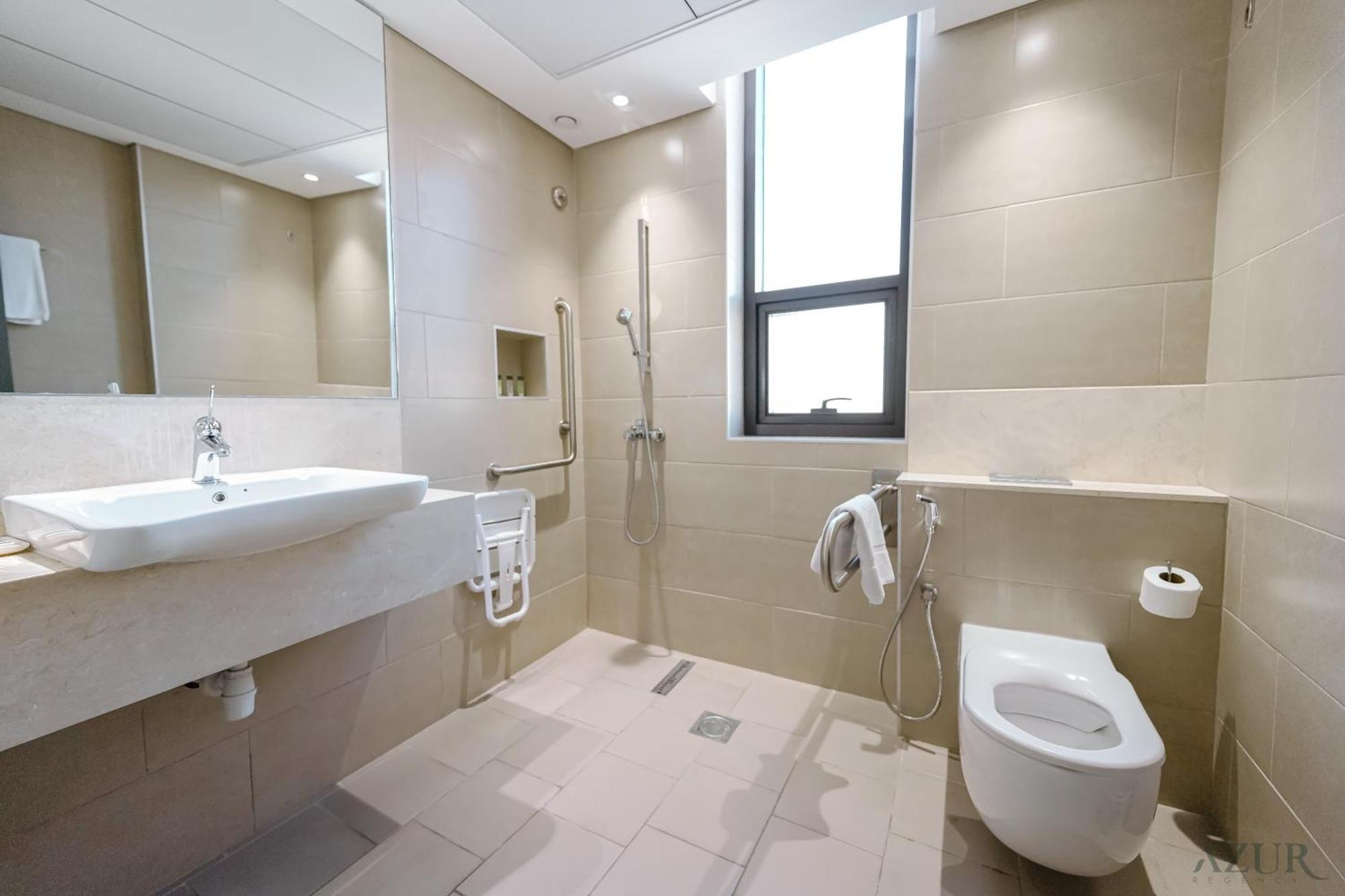 Апартаменти Azur Regency *